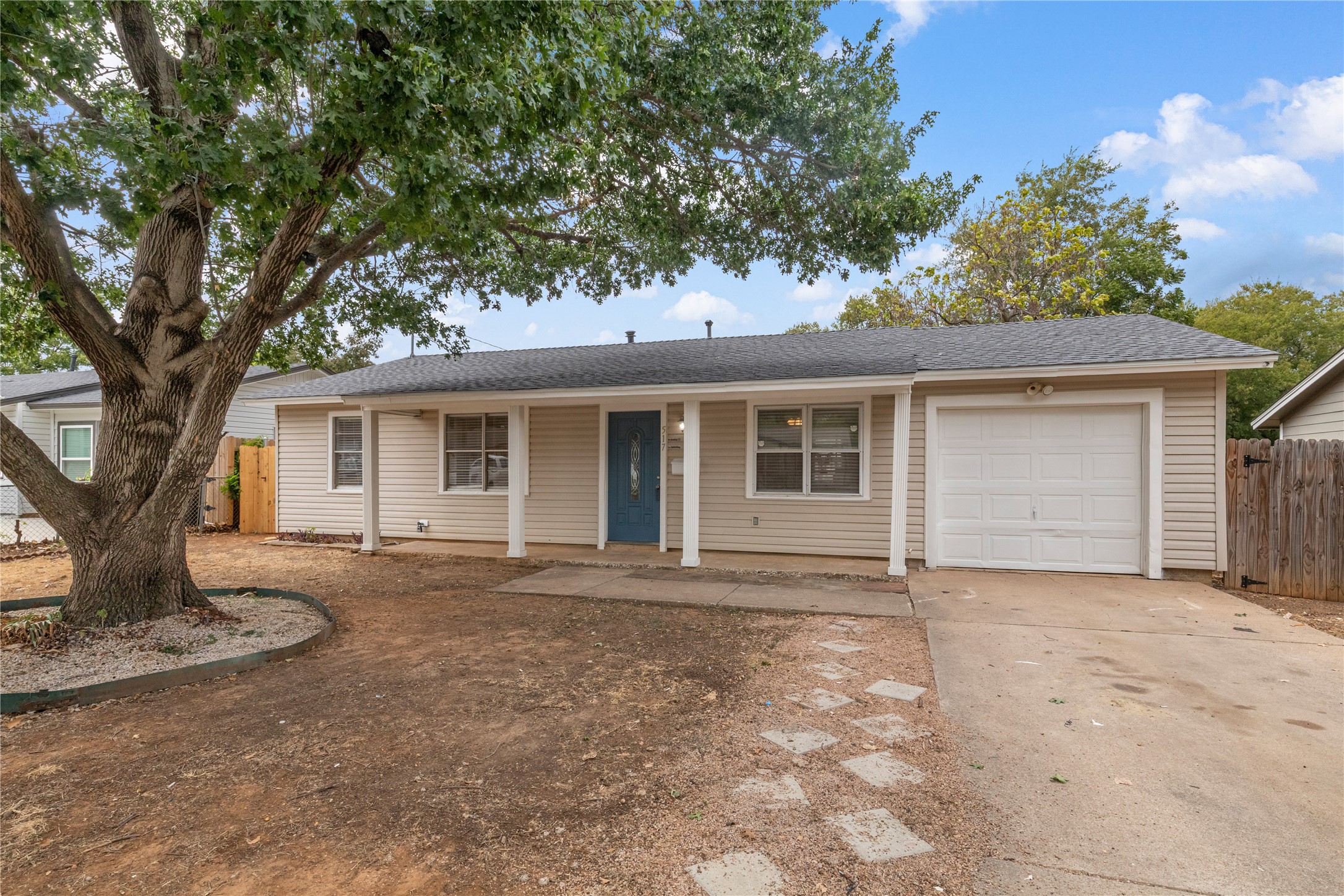 517 Aransas Drive — photo