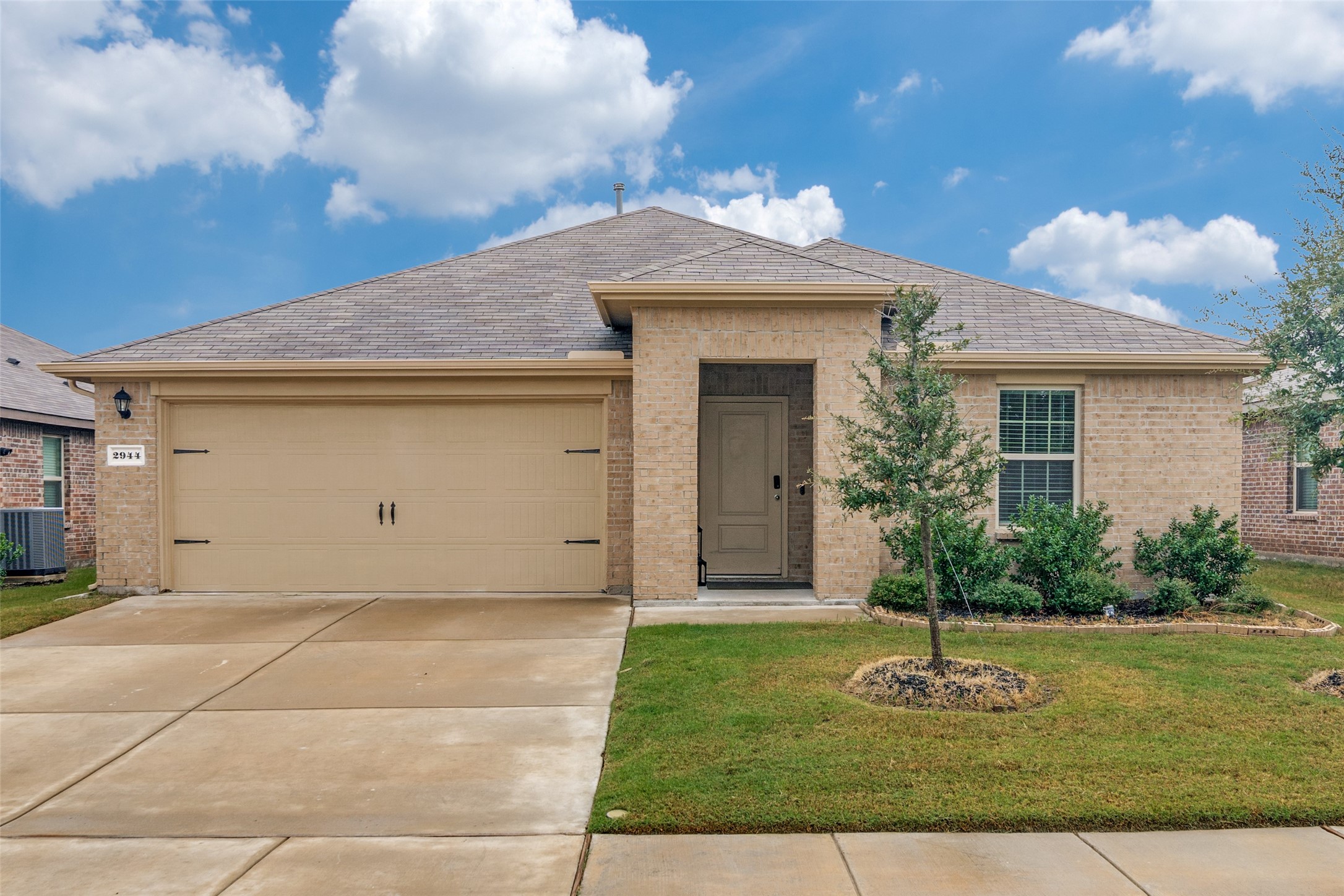 2944 Shoemaker Drive — photo