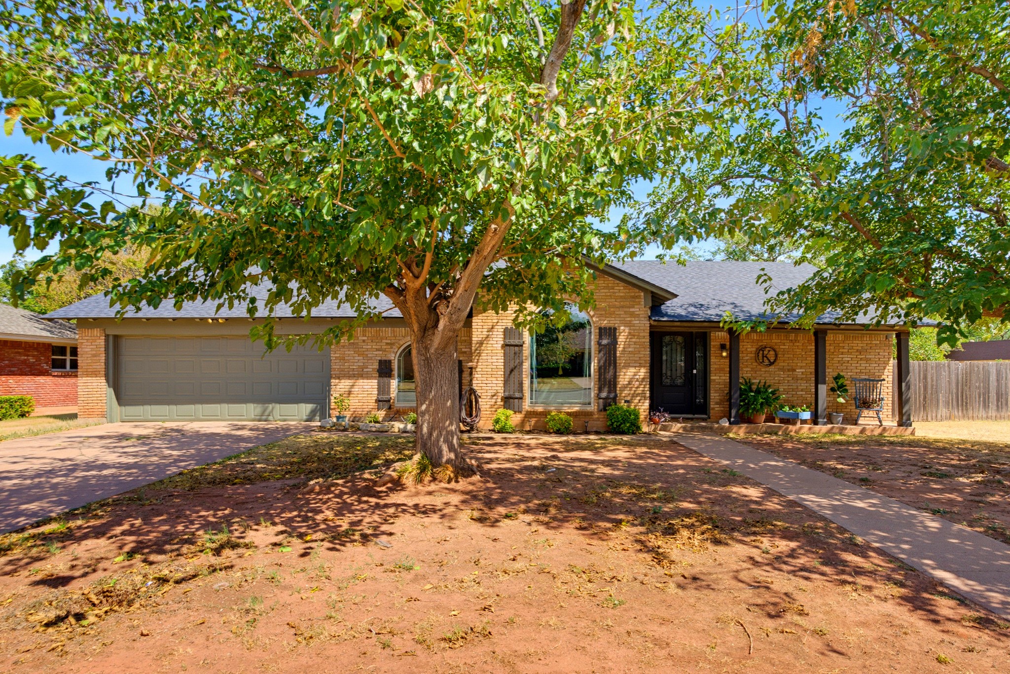 1501 Wishbone — photo