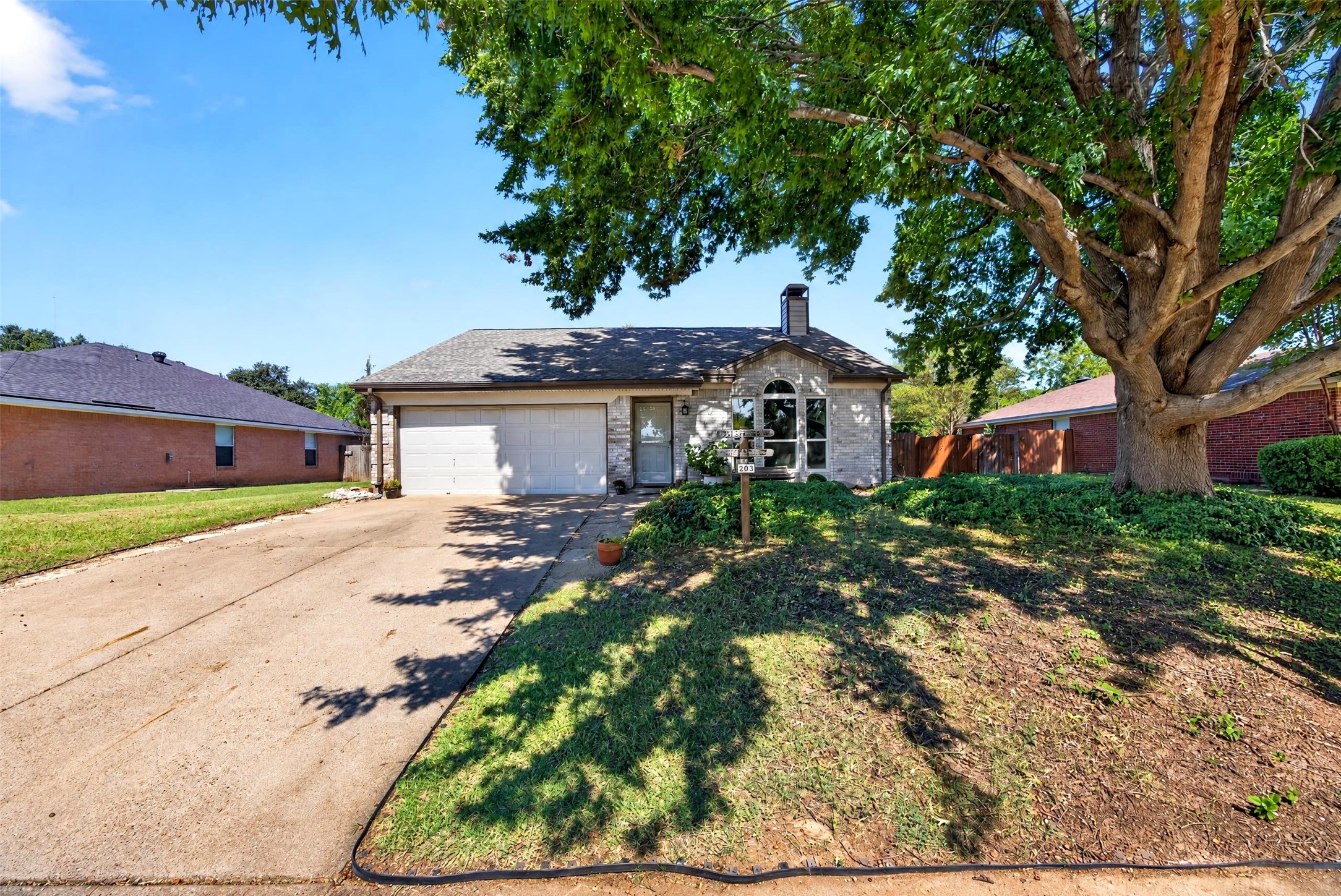 203 Briarglen Drive — photo