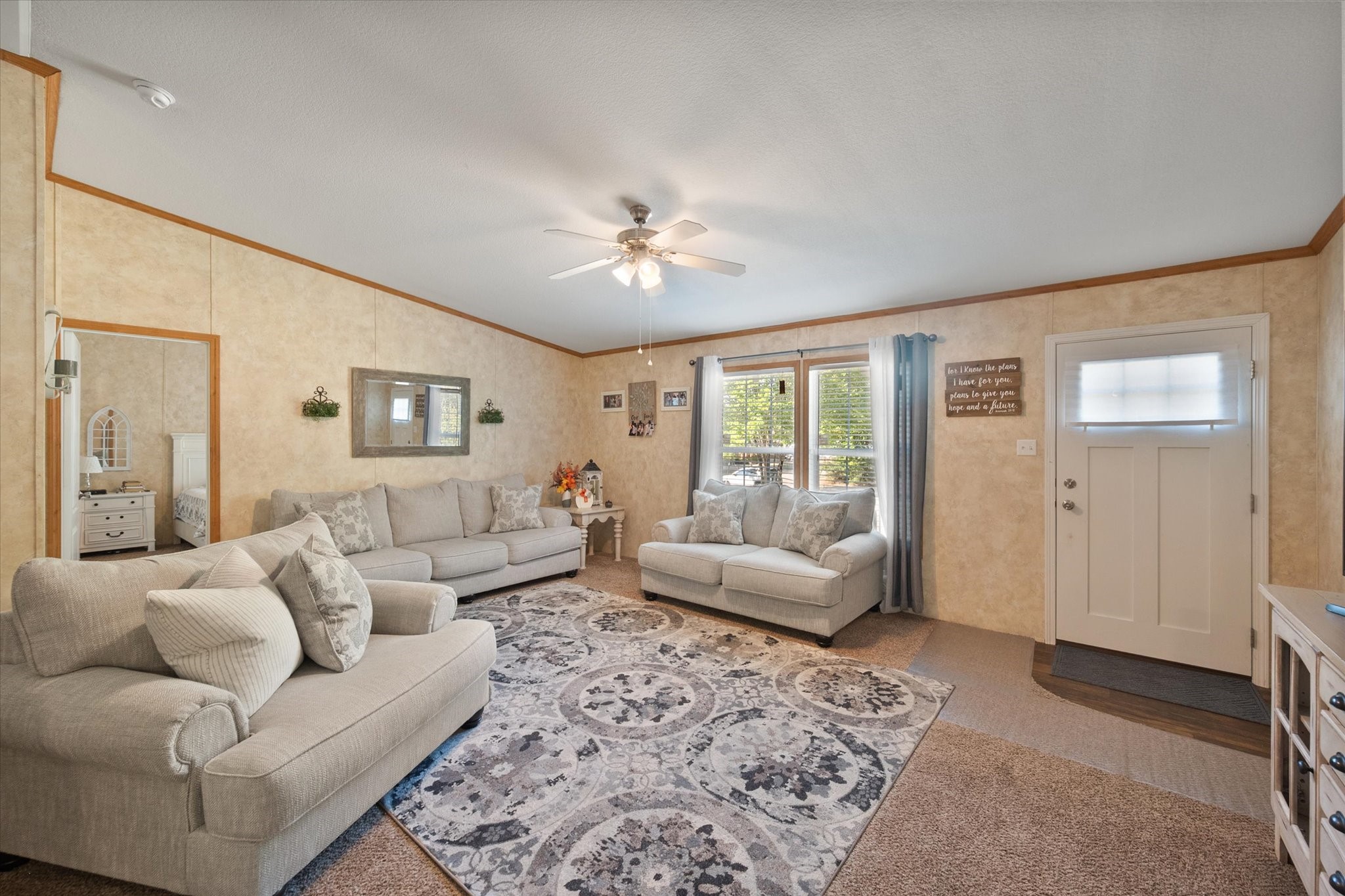 110 Wooded Creek Drive — photo