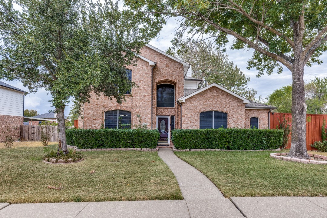 702 Garnet Drive — photo
