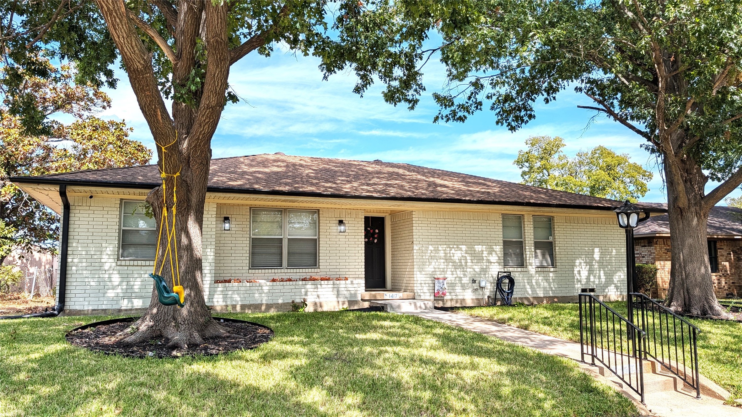 1417 Charleston Drive — photo