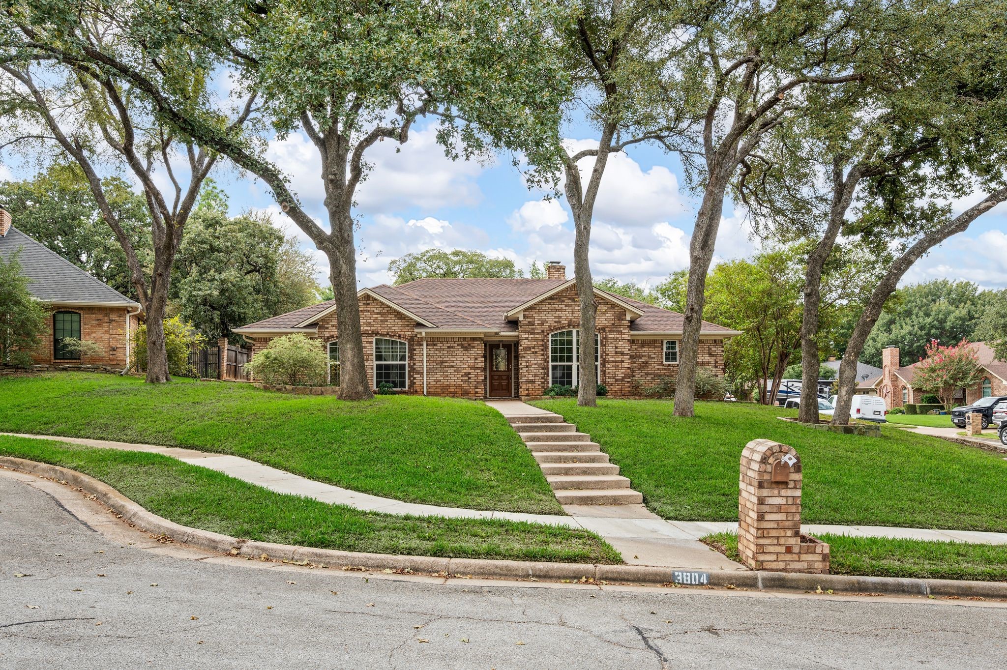 3804 Berkshire Court — photo
