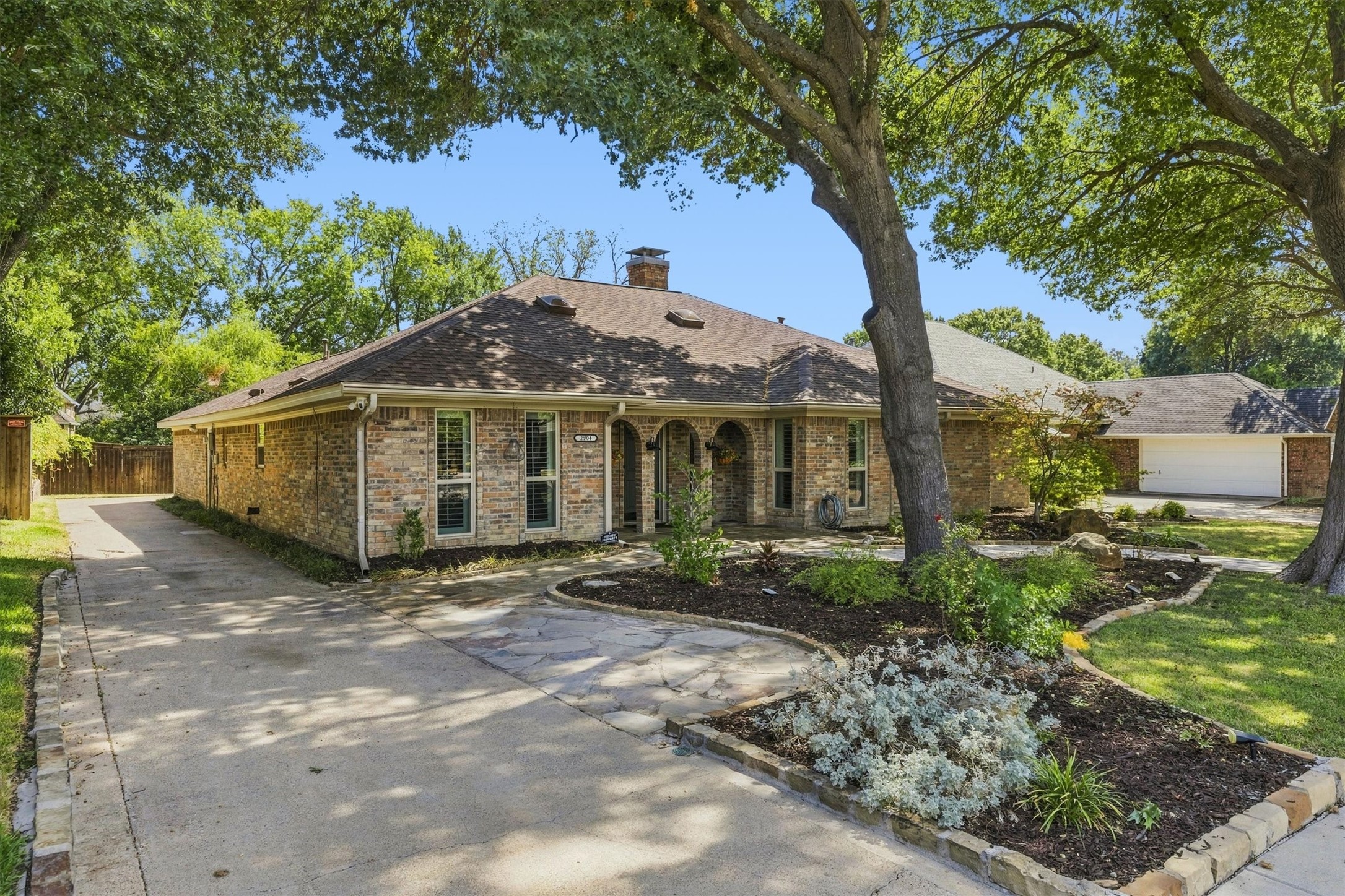 2904 Foxboro Drive — photo