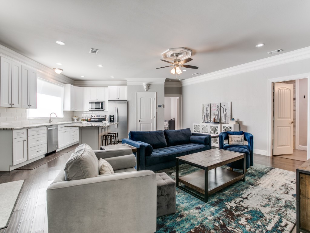 507 E Dallas Road — photo