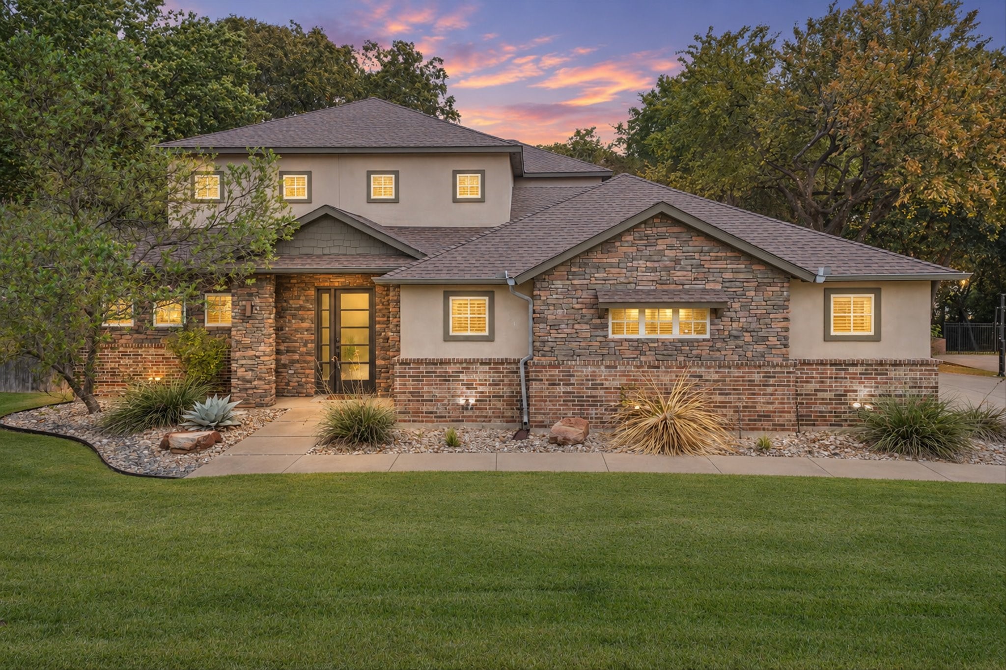 2851 Coldwater Court — photo