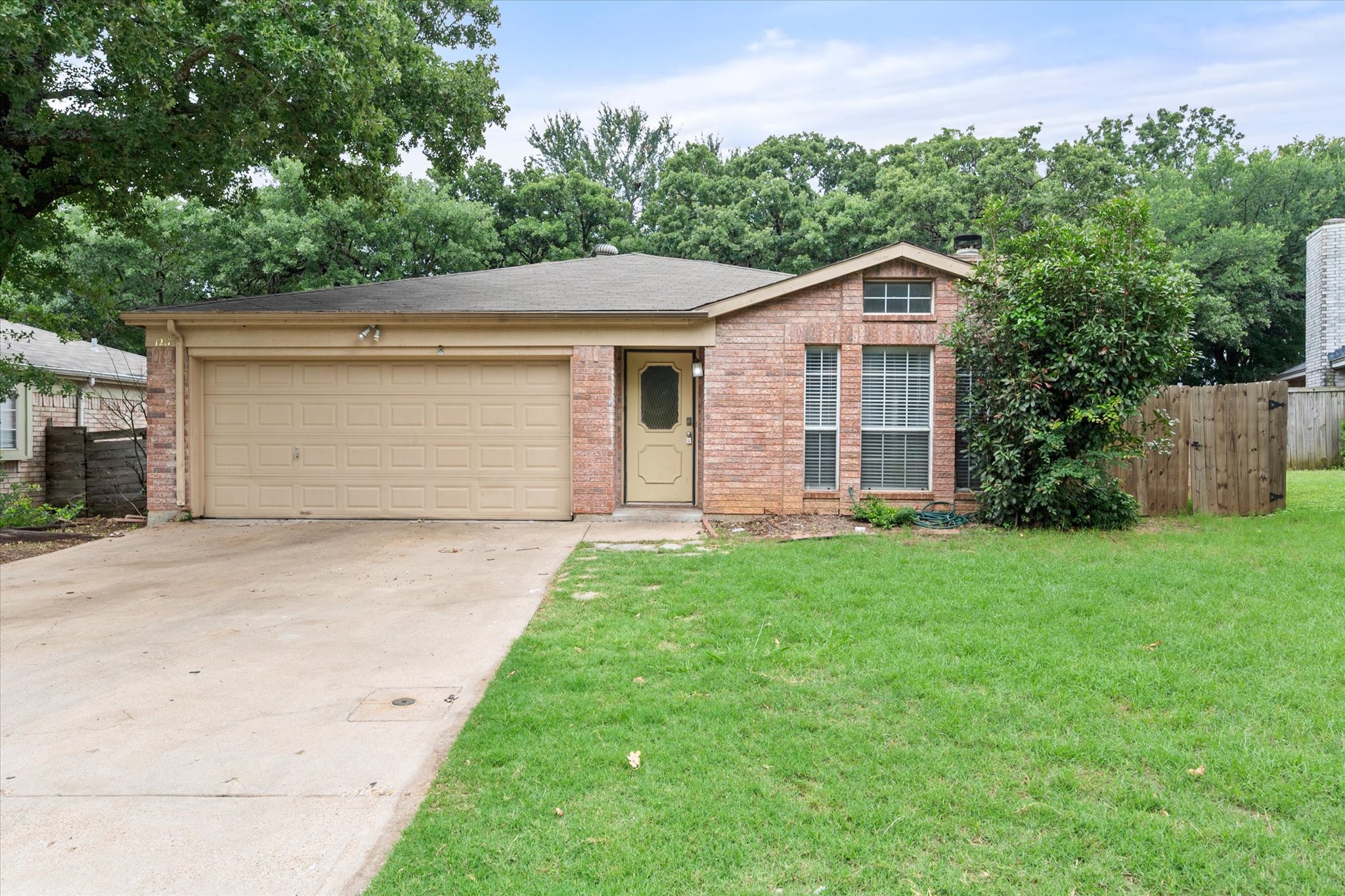 1217 Hidden Creek Drive — photo