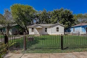 7729 Hillard Drive — photo
