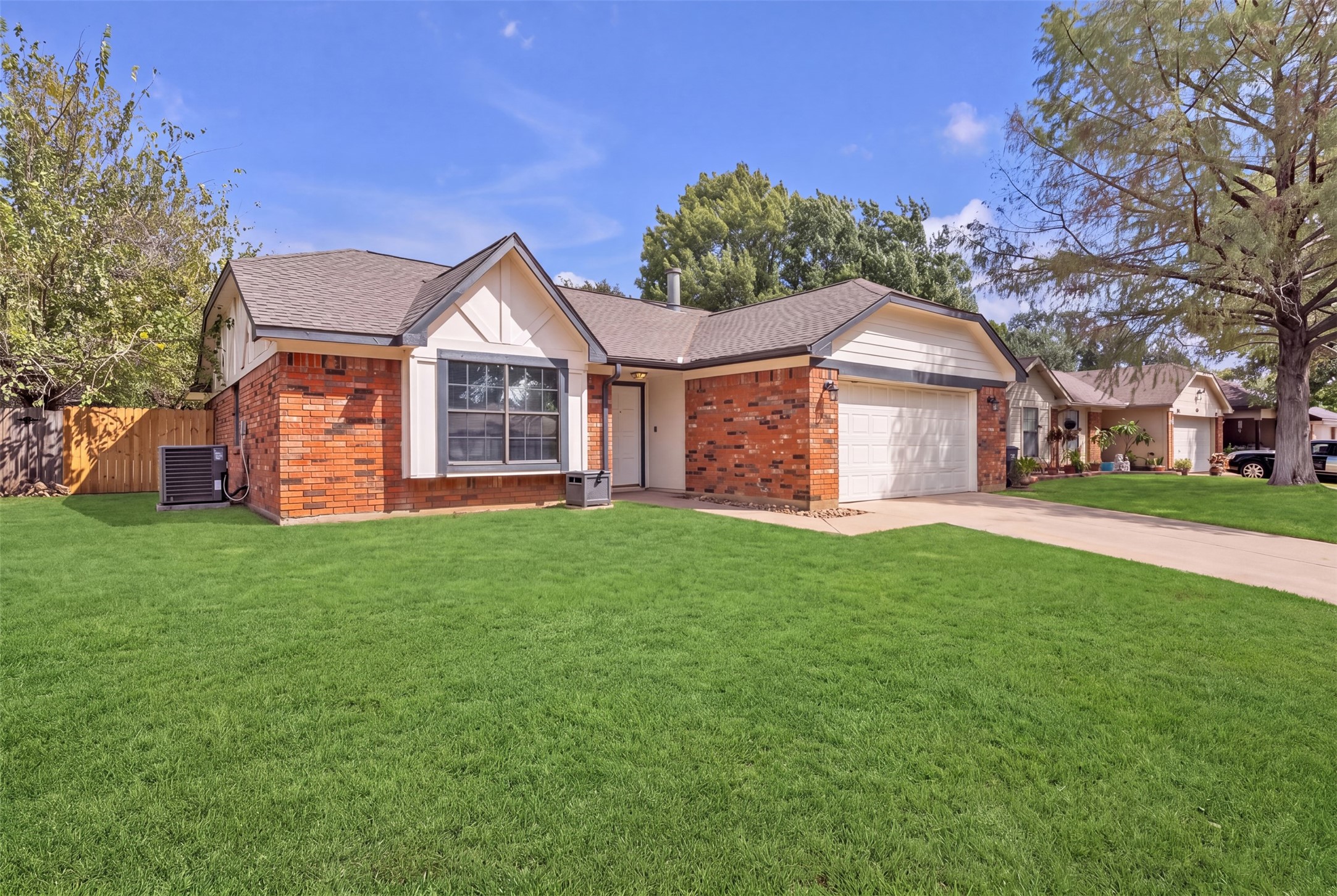 2916 Creekwood Lane — photo