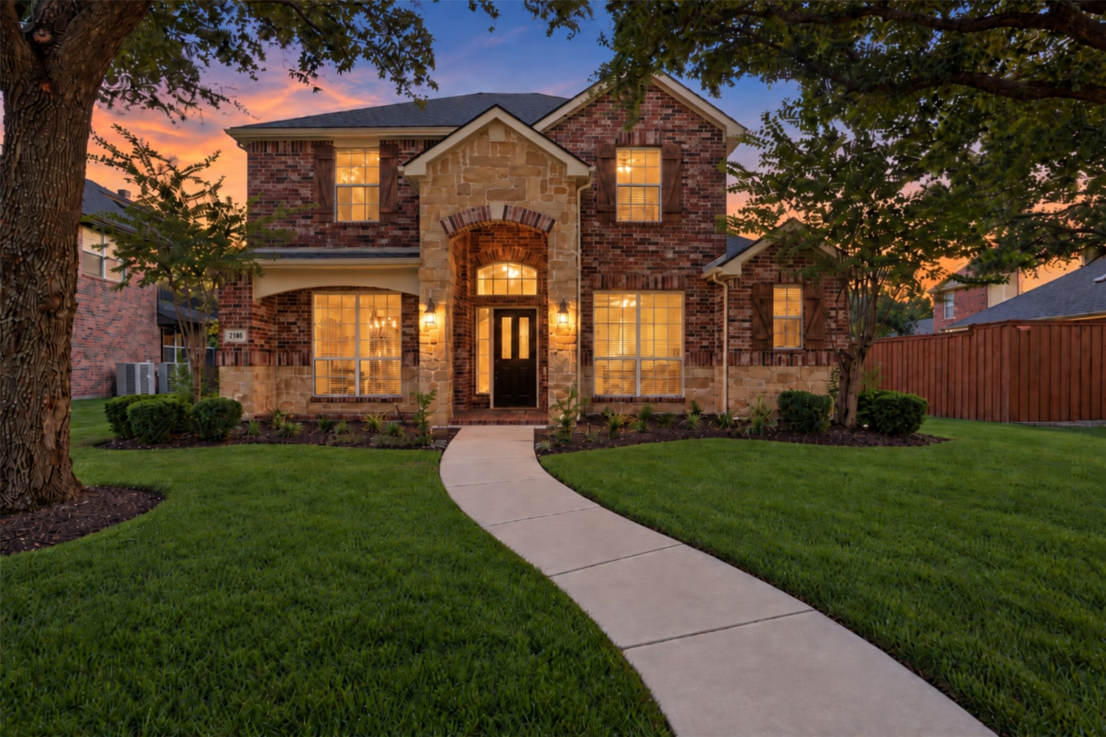 2185 Goliad Circle — photo
