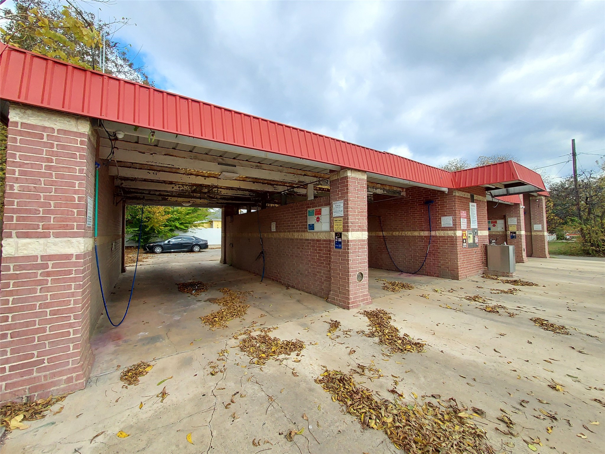 1406 Live Oak Street — photo