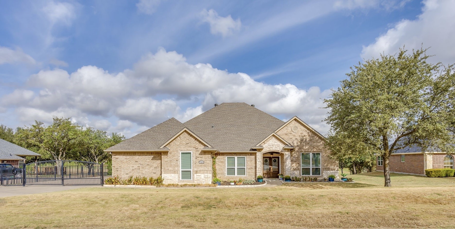 703 Country Club Drive — photo