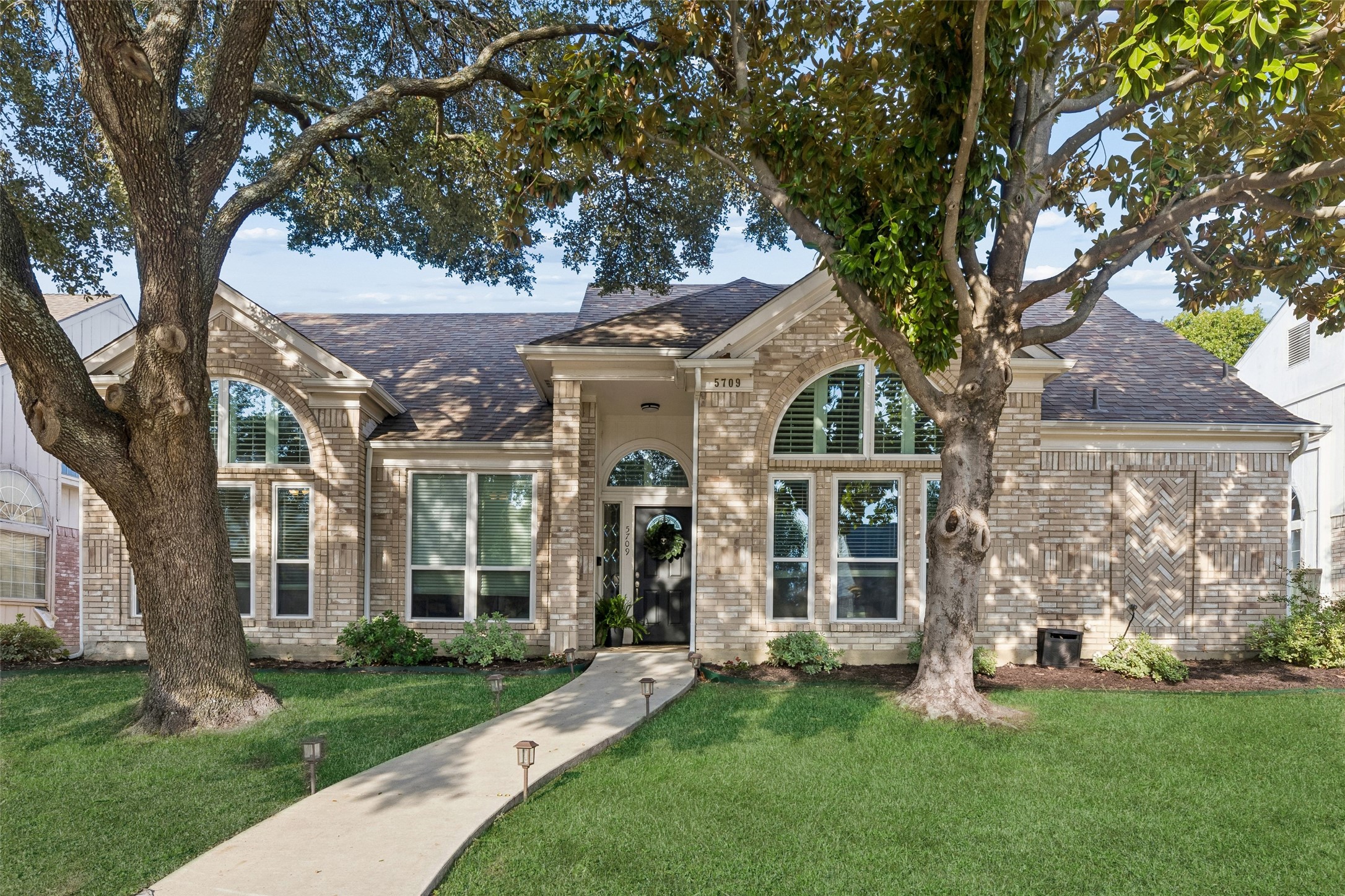 5709 Highgate Lane — photo