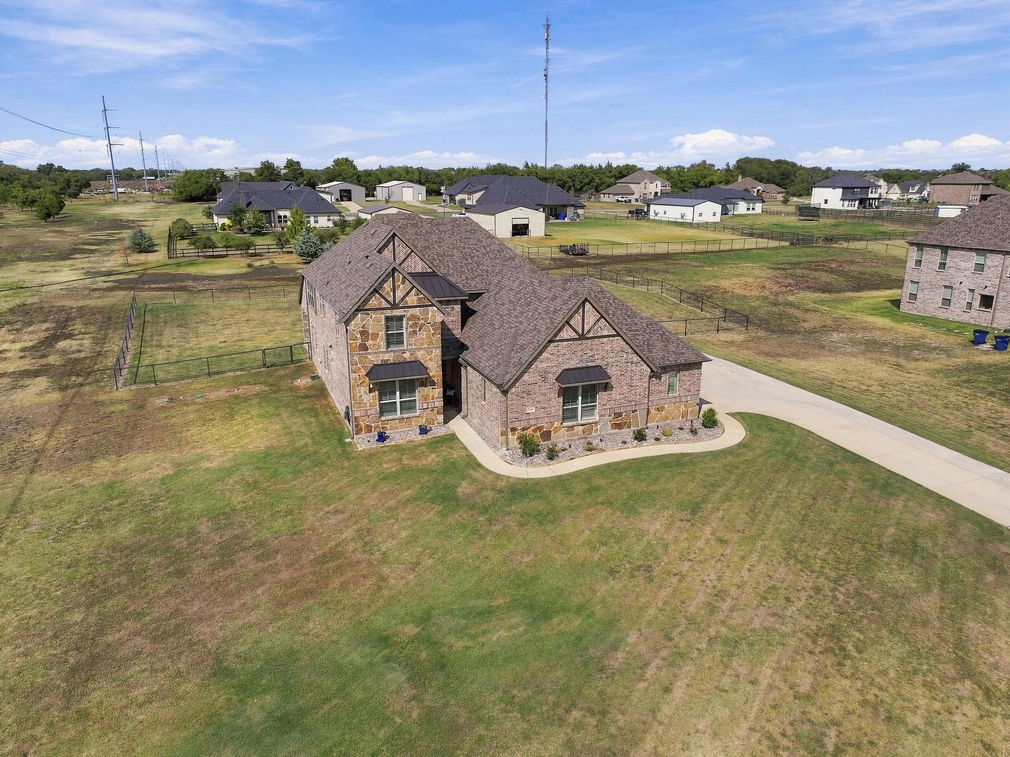 348 Magnolia Drive — photo