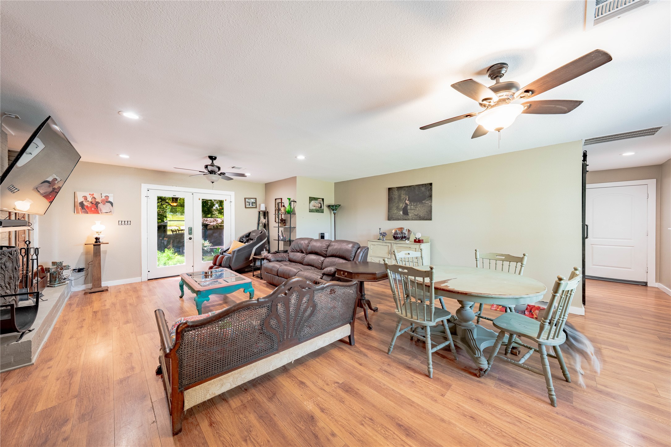 603 Mosley Drive — photo