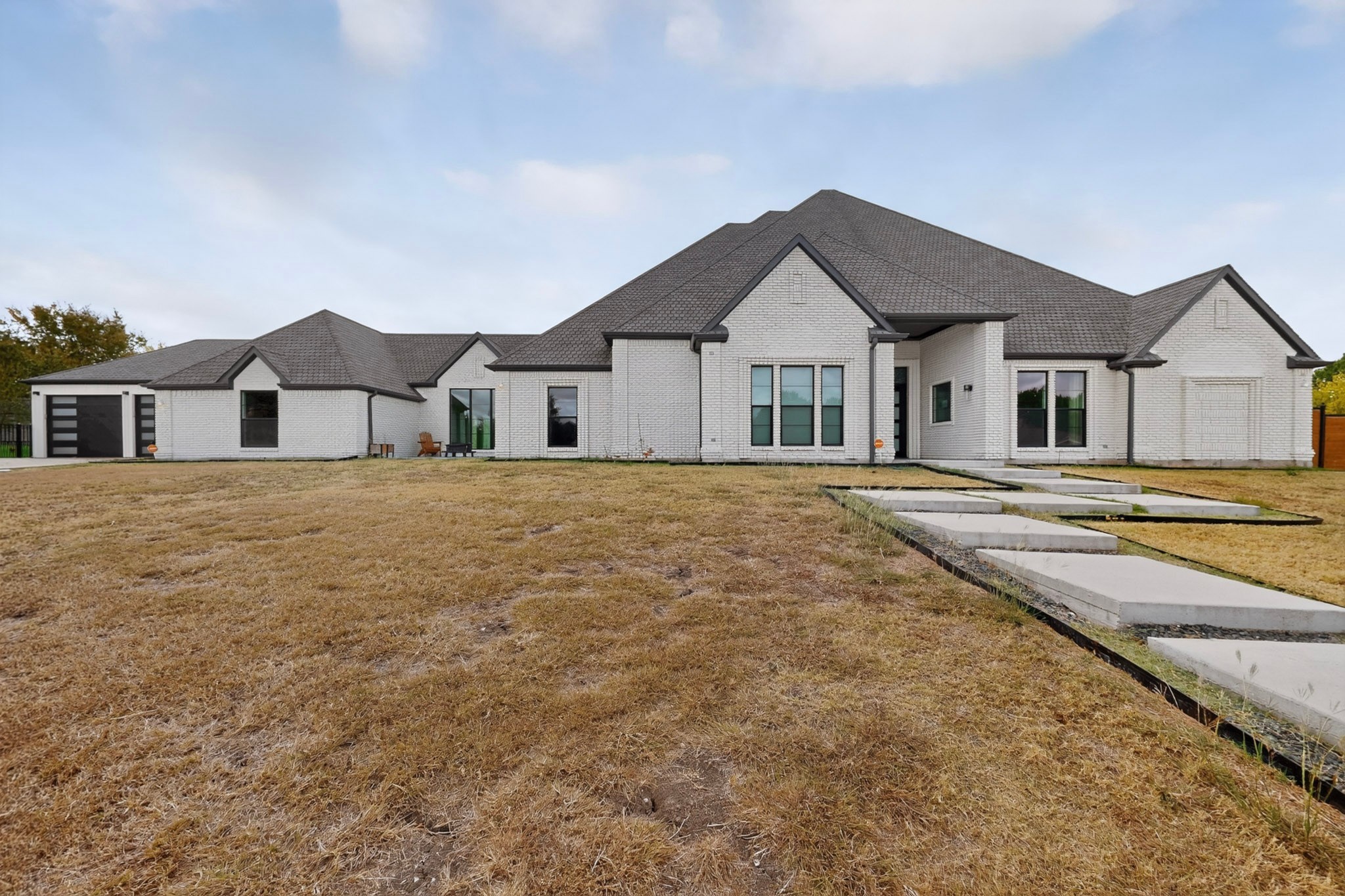 209 Carriage Hill Lane — photo