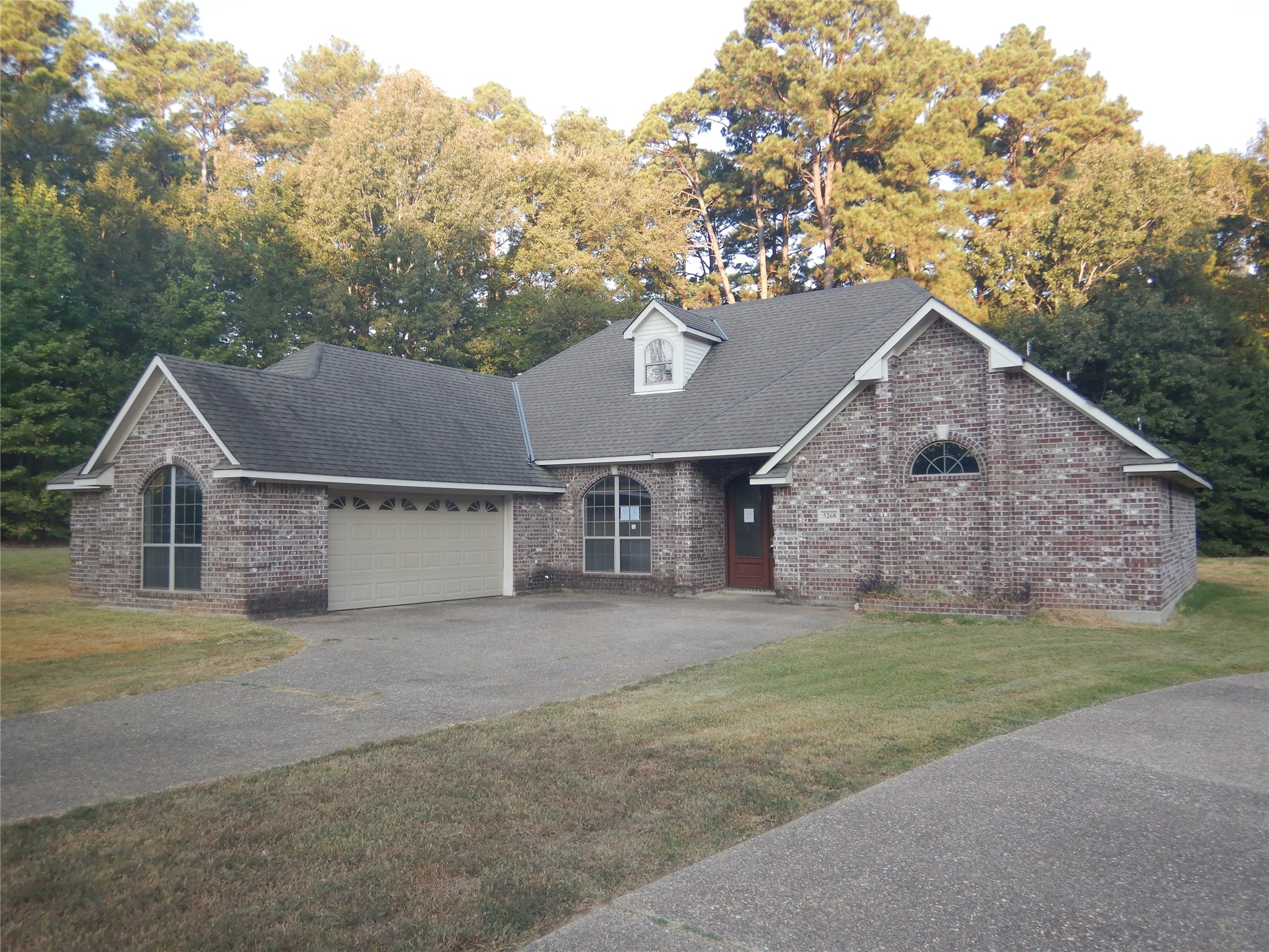 5268 Dalewood Drive — photo