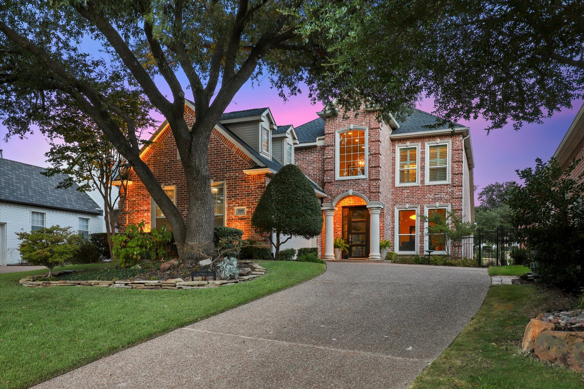 5600 Southern Hills Drive — photo