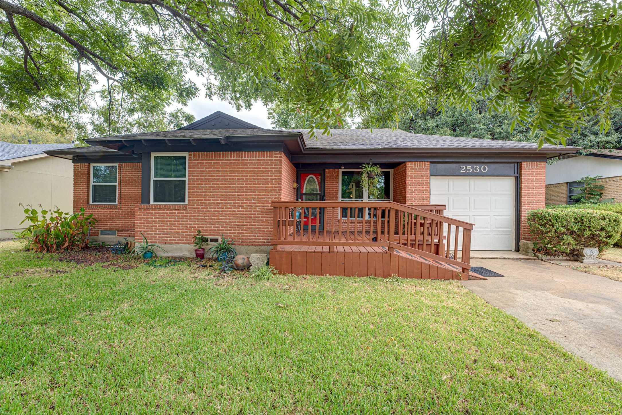 2530 Lakewood Drive — photo
