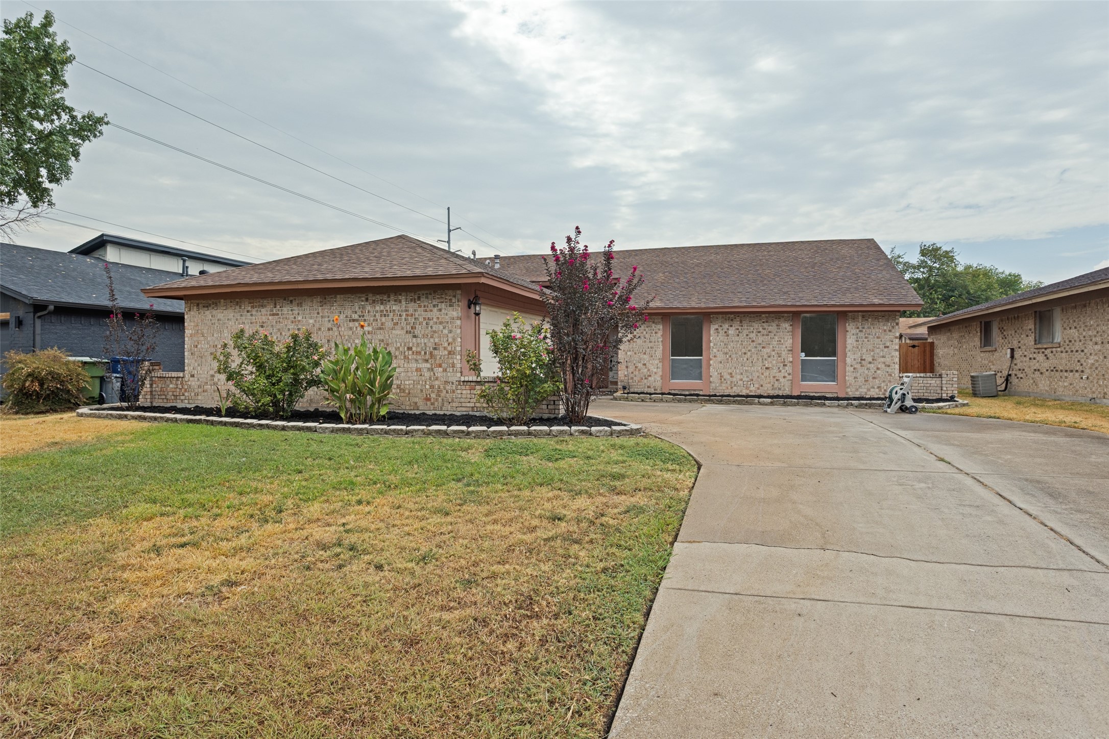 2205 Phoenix Drive — photo