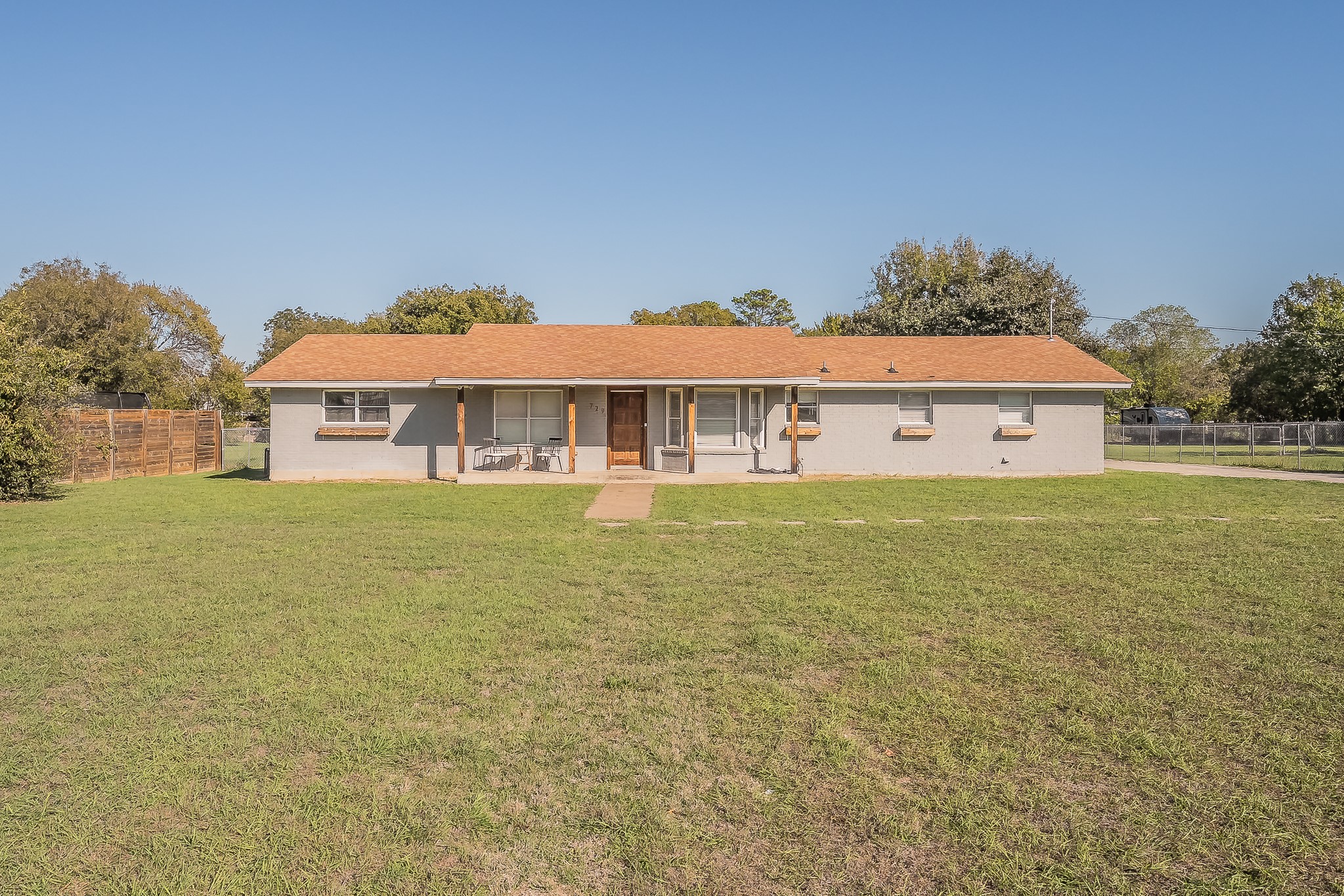 729 Silver Creek Azle Road — photo