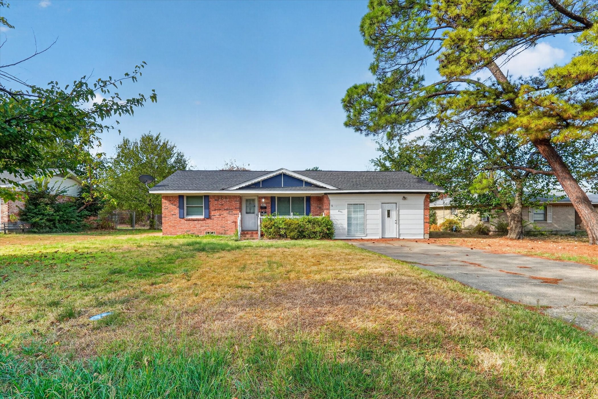 821 Circle Drive — photo