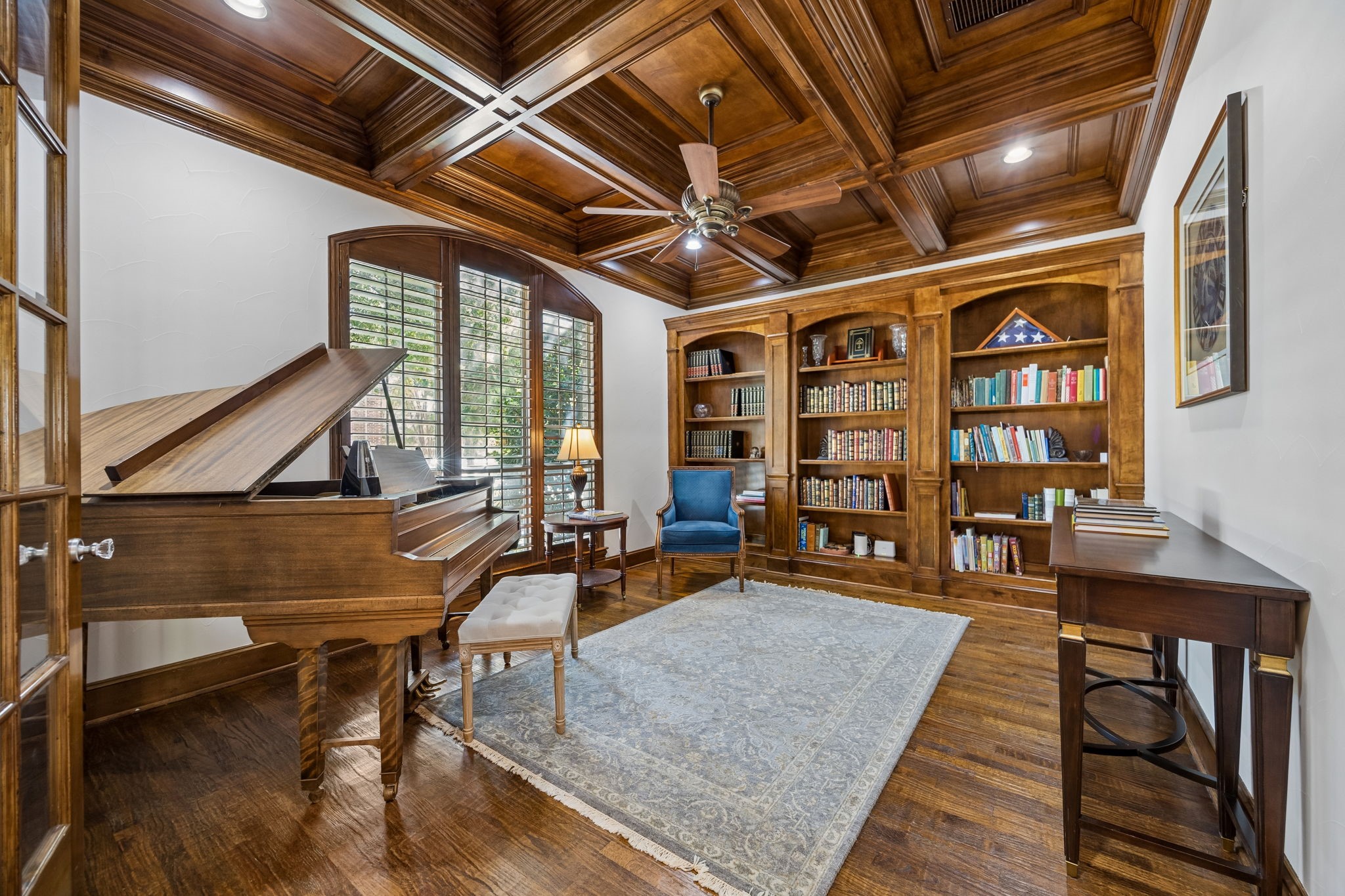 1401 Luckenbach Drive — photo