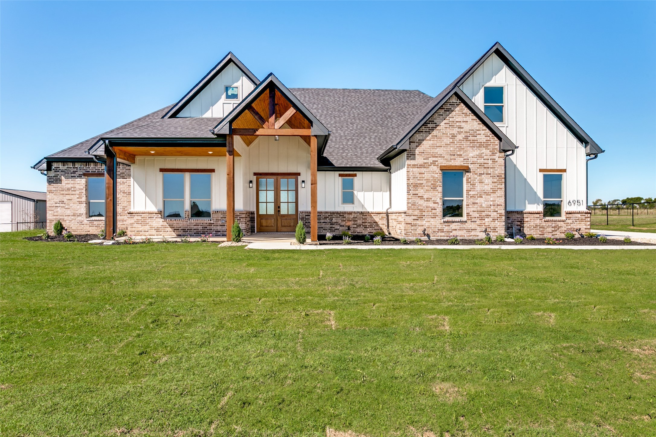 6951 Eagle Creek Drive — photo