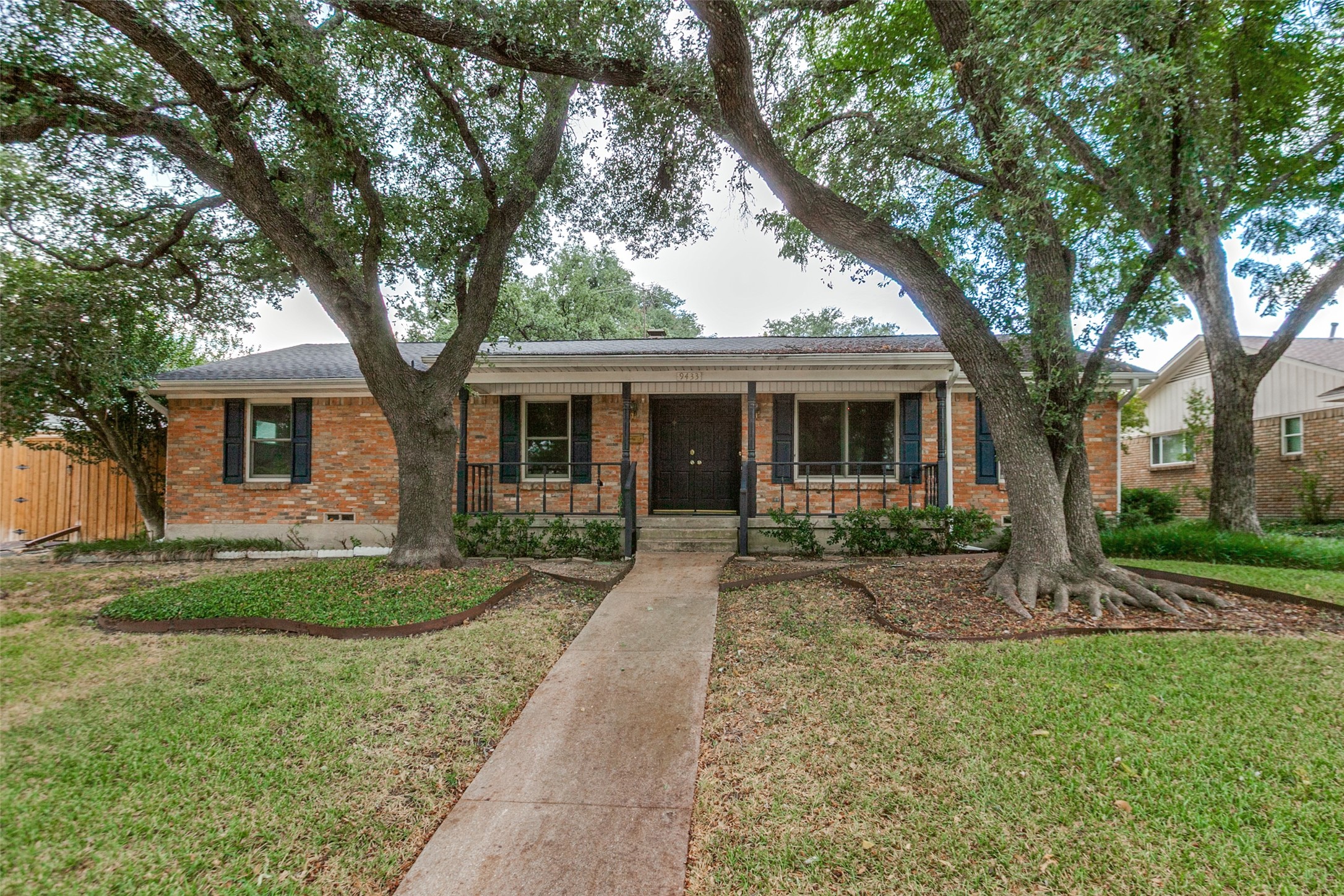 9433 Meadowknoll Drive — photo