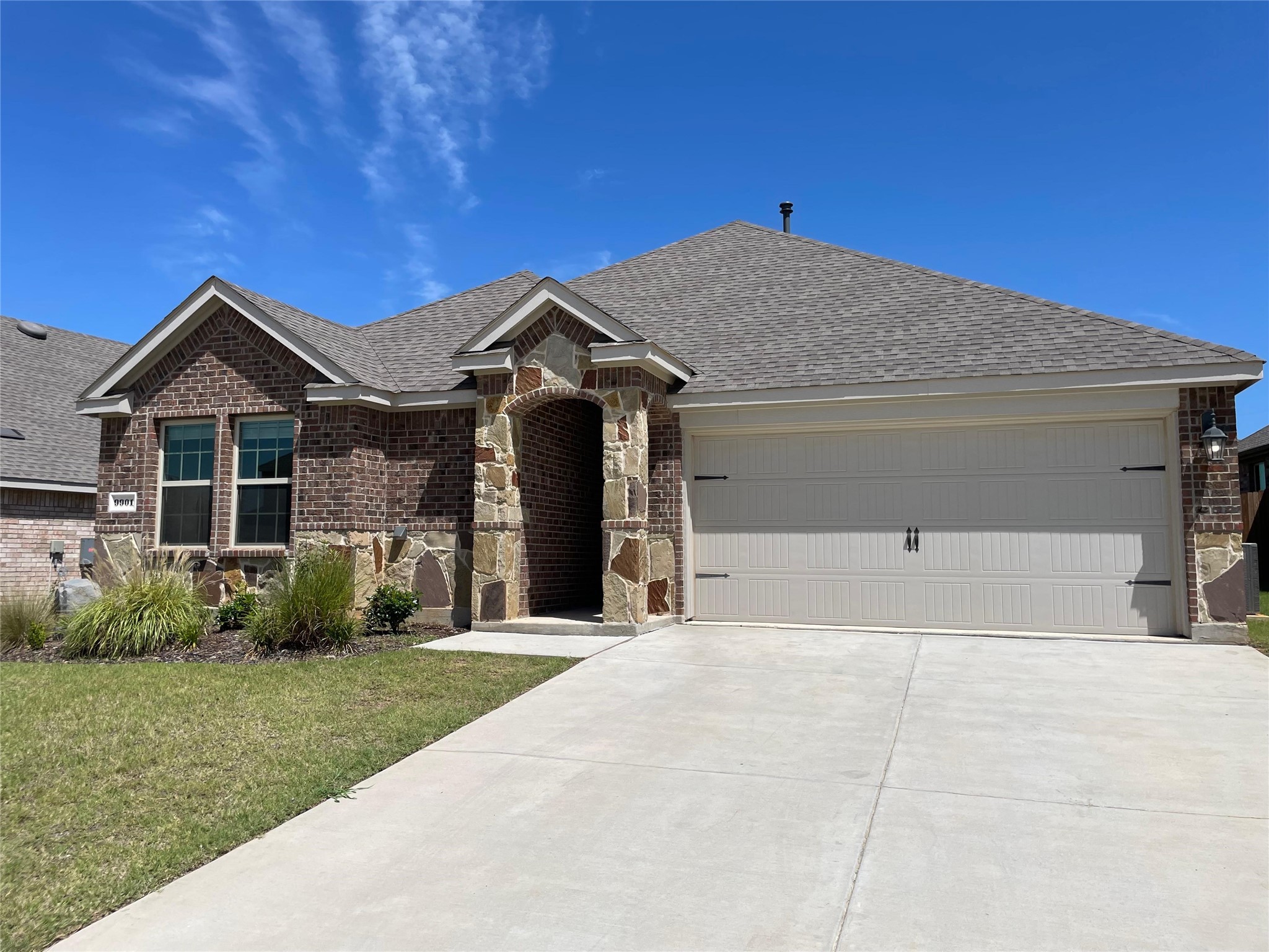 9901 Autumn Leaves Lane — photo