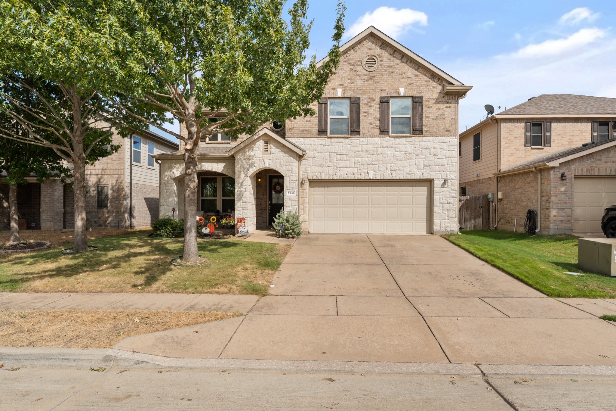 8932 Winding Valley Drive — photo