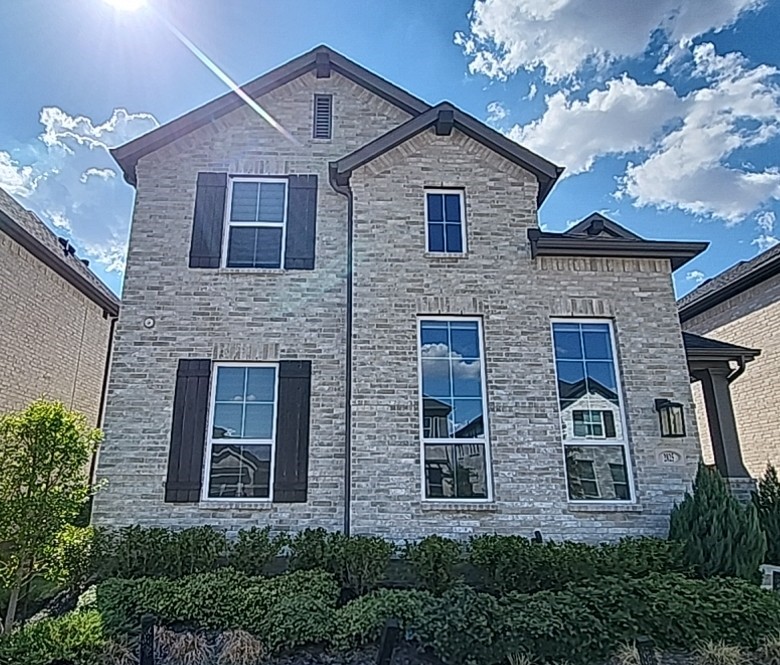 2825 Holland Court — photo