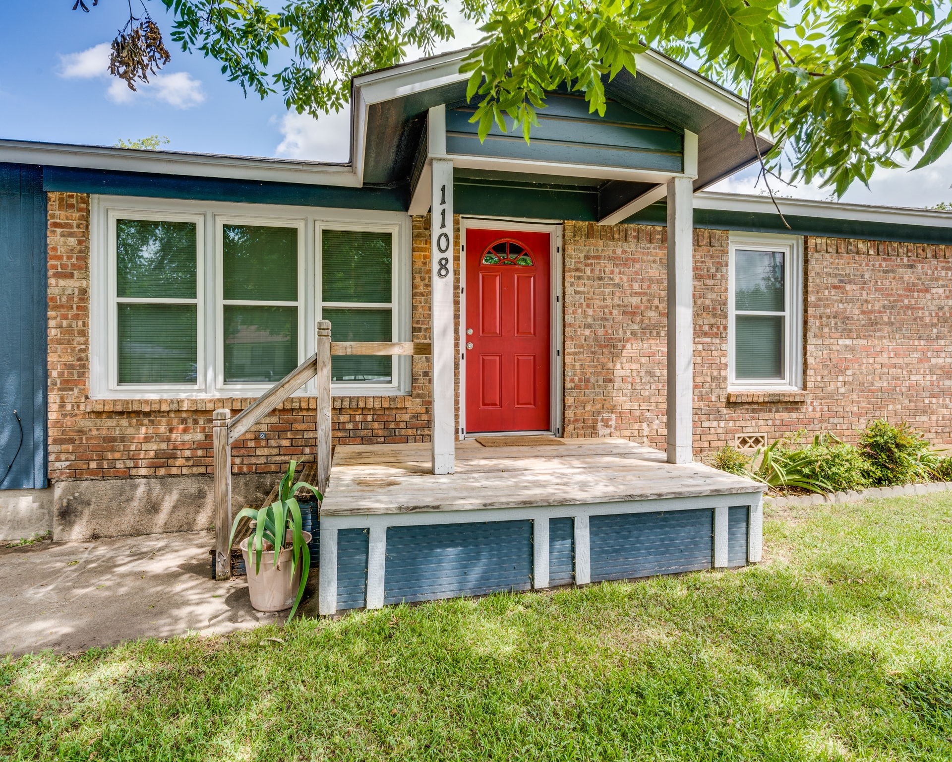 1108 Chester Street — photo