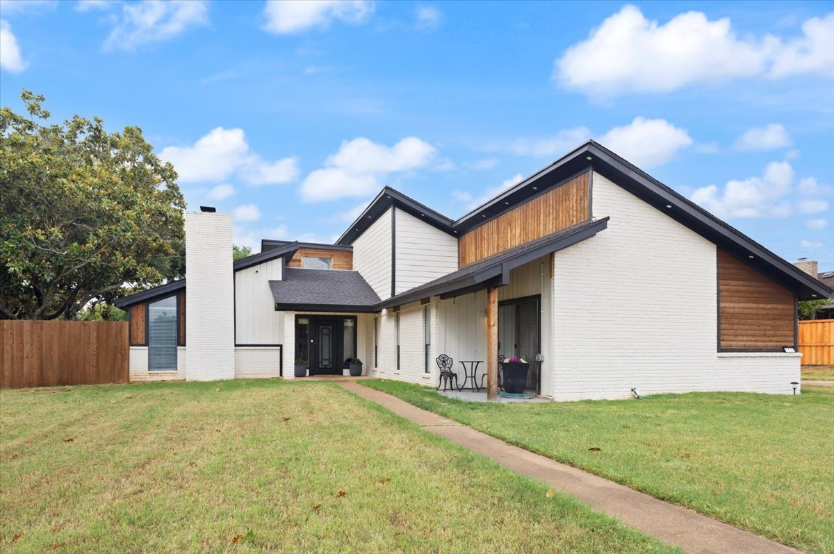 104 San Medina Lane — photo