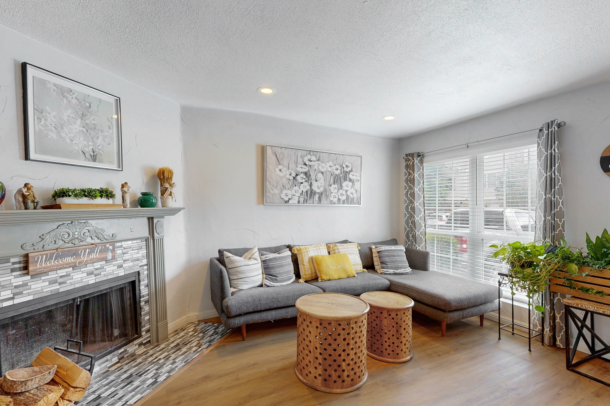 617 Carriagehouse Lane 3 — photo