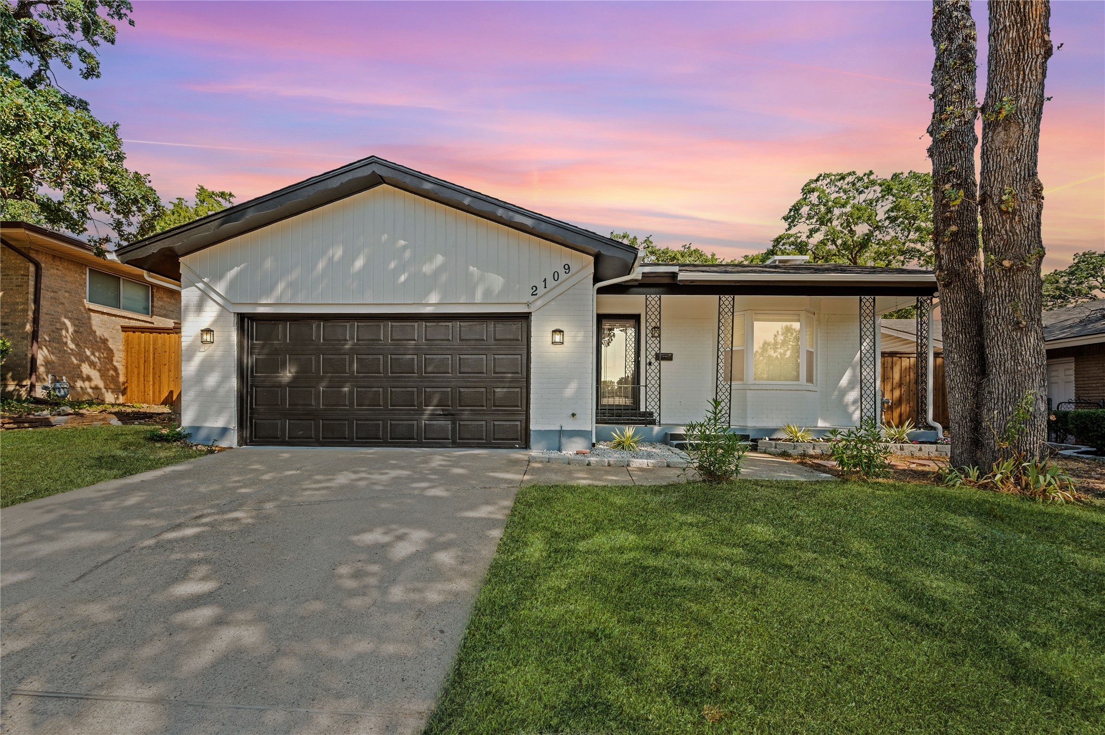 2109 Normandy Drive — photo