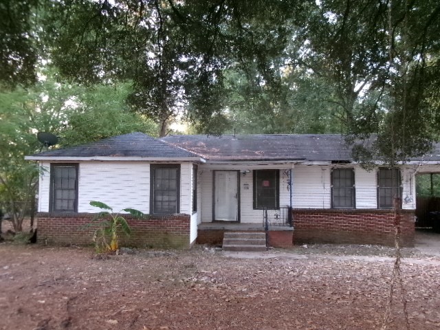 1807 Shady Lane — photo