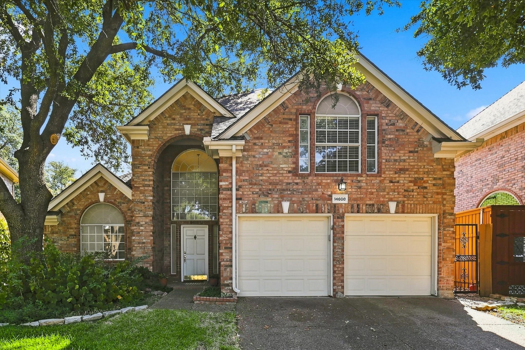 14608 Hawthorne Court — photo