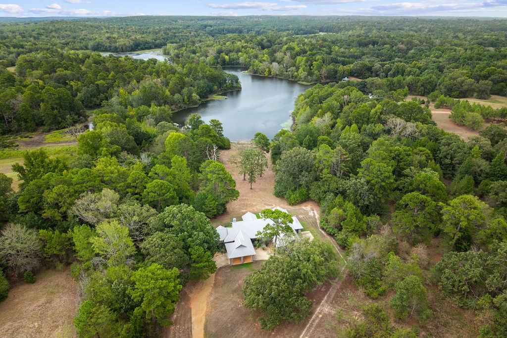 1322 Private Road 7891 — photo
