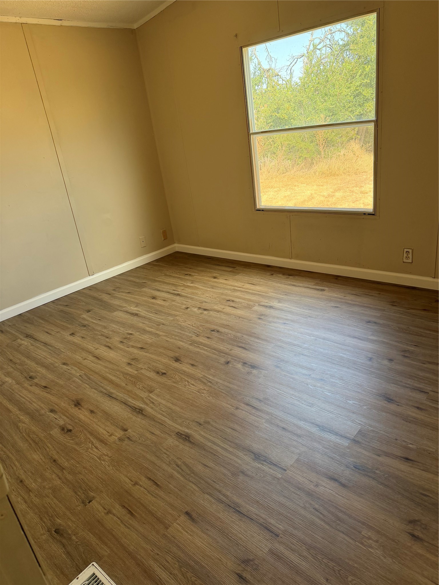 143 Summit Ridge Lane, Springtown, TX 76082 — photo 3