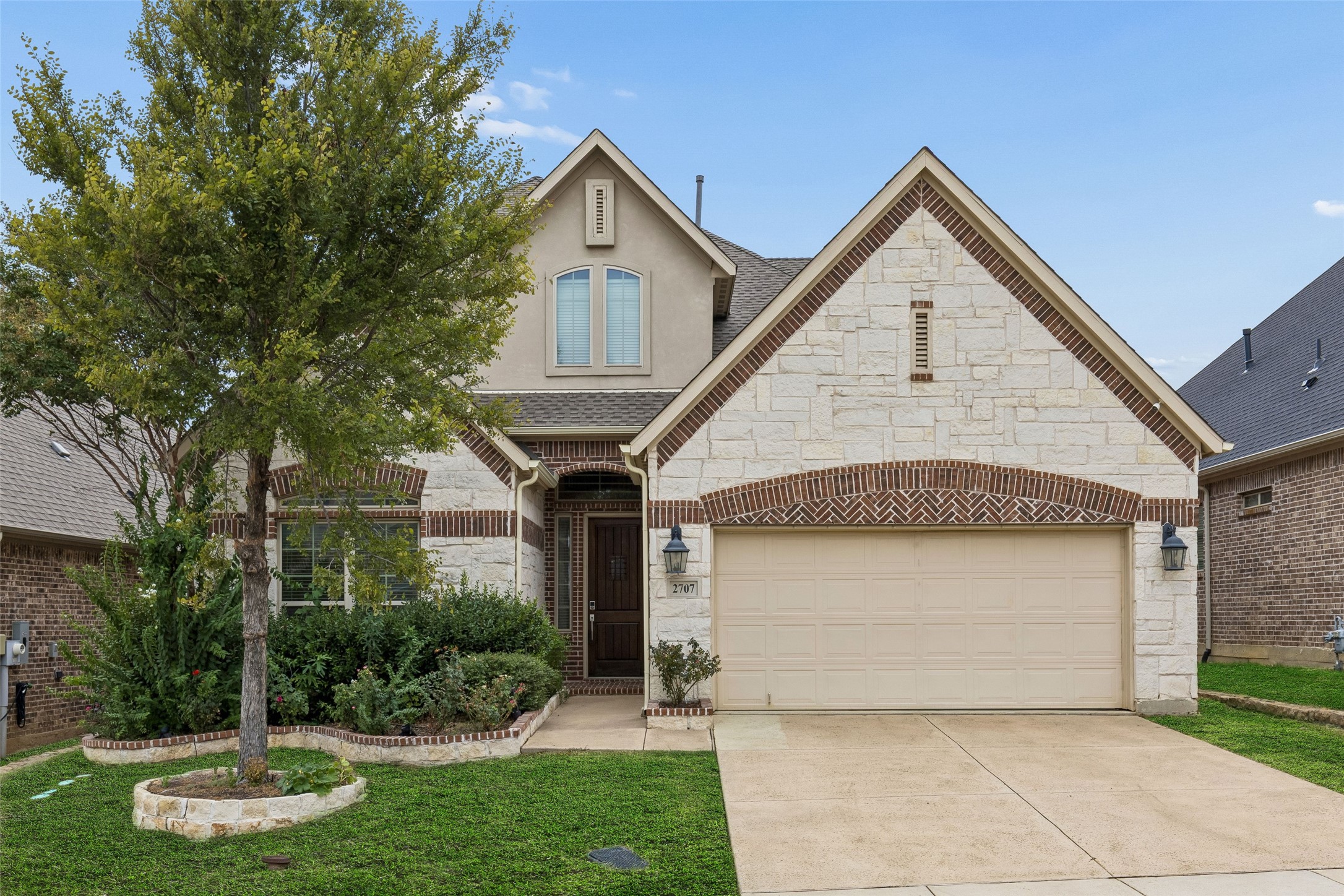2707 Point Vista Drive — photo