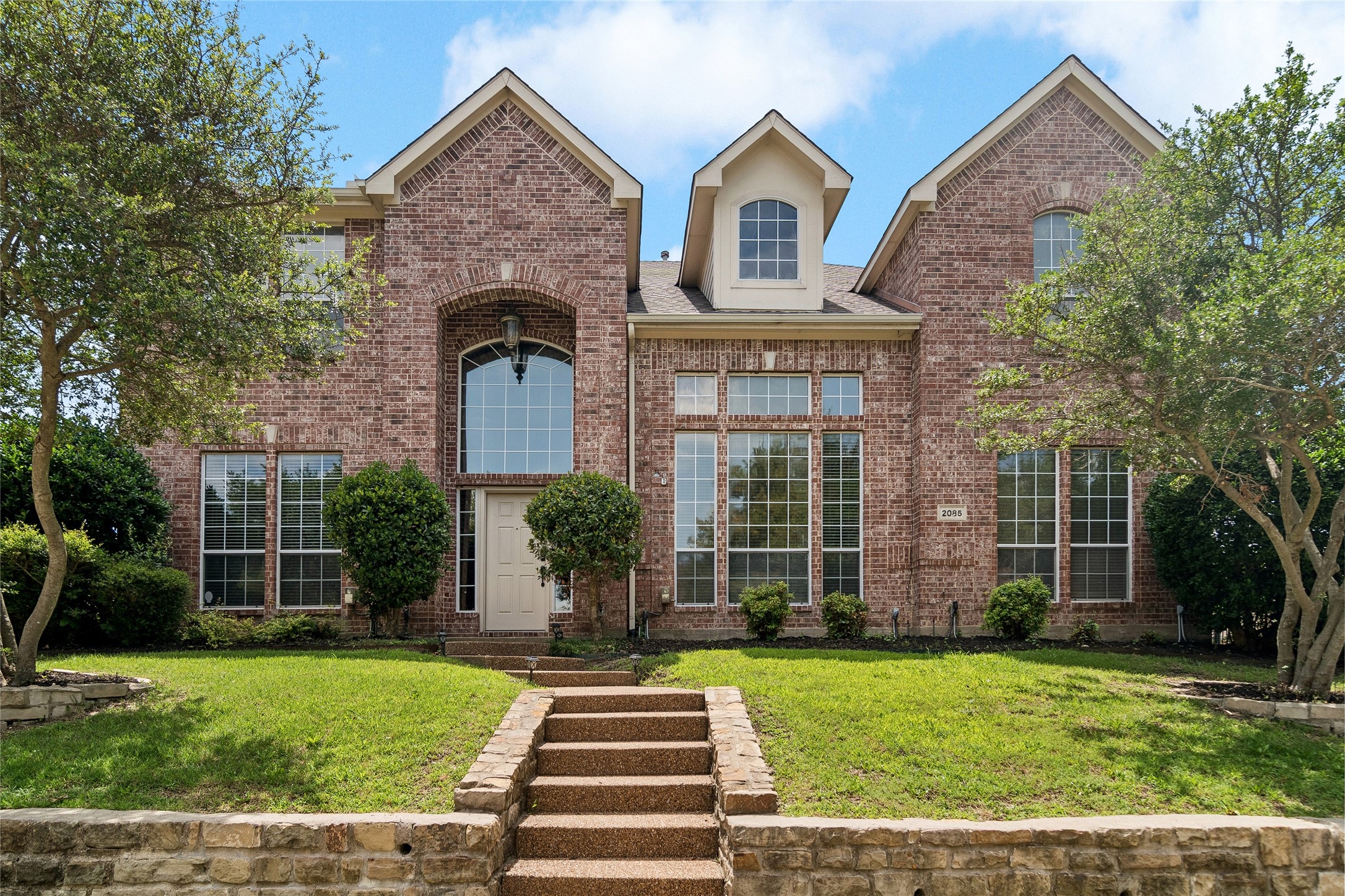 2085 Club Lake Circle — photo