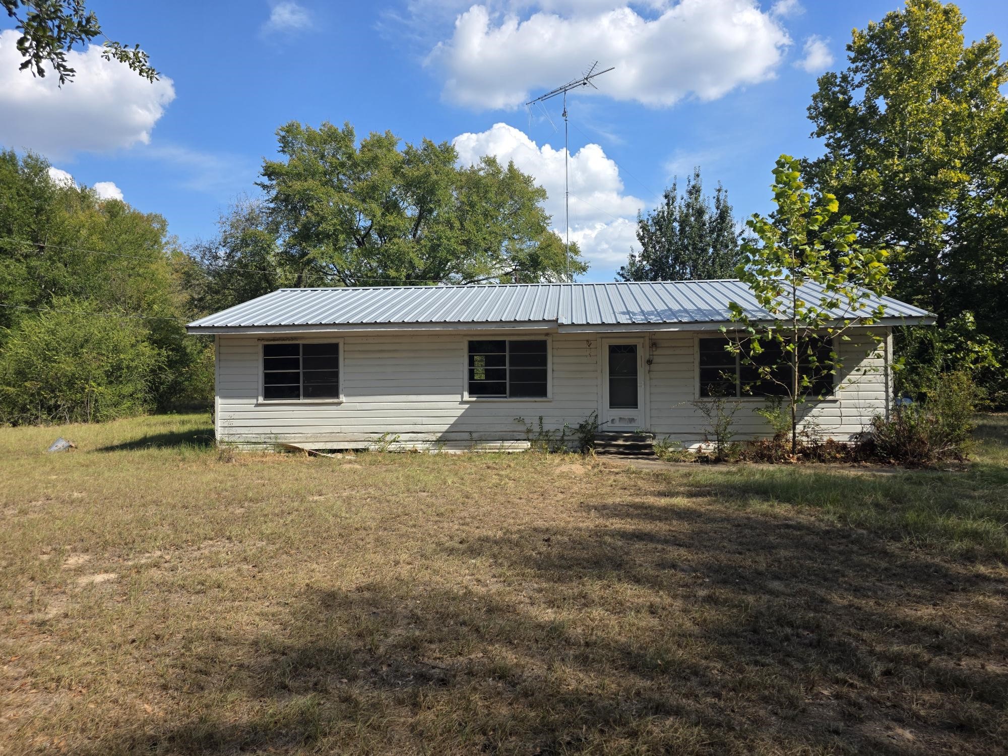 2329 S State Highway 37 — photo