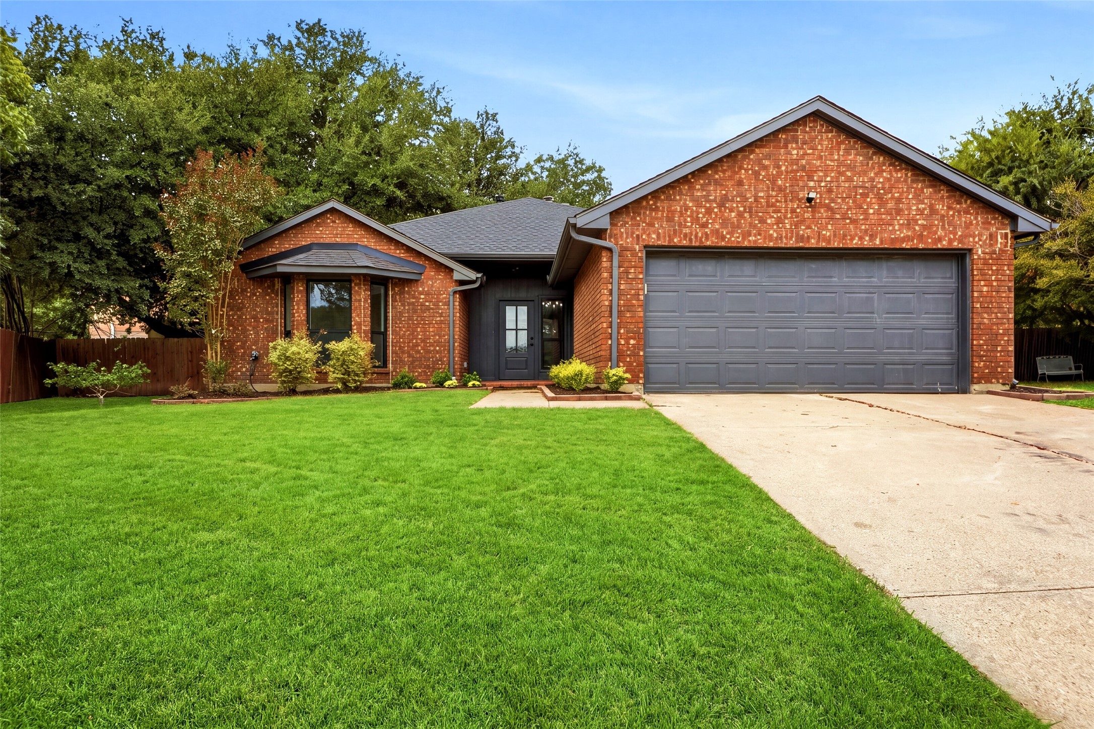 1405 Sedalia Court — photo