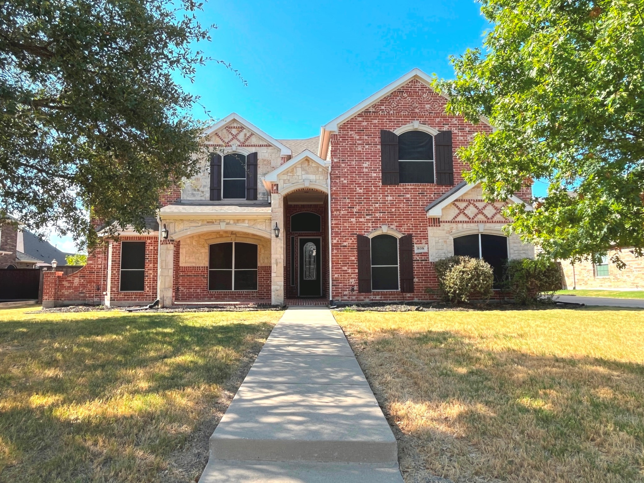 808 Wren Court — photo