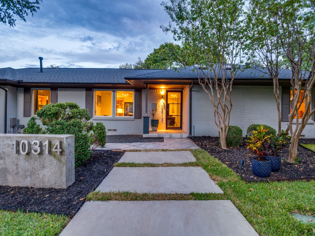 10314 Sherbrook Lane — photo