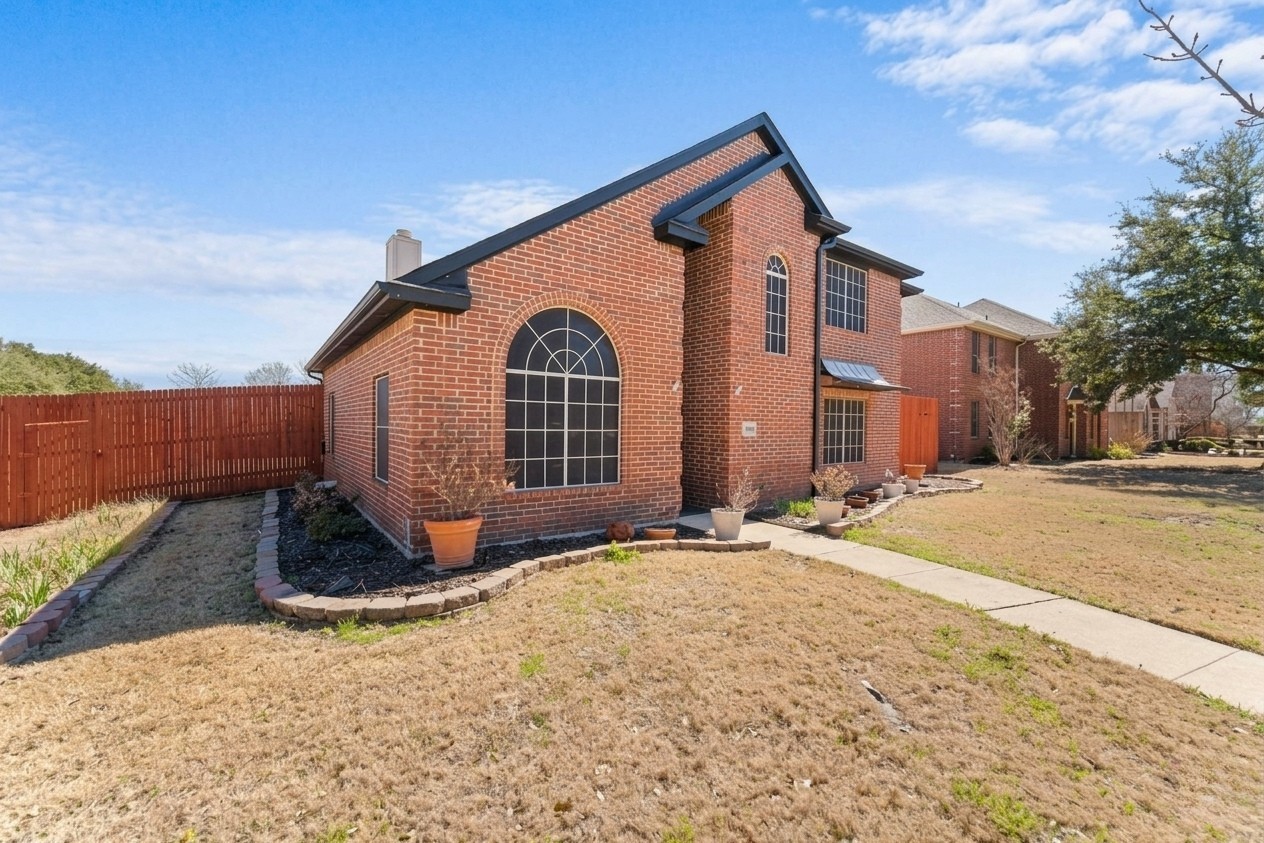 7022 Cottonwood Circle — photo
