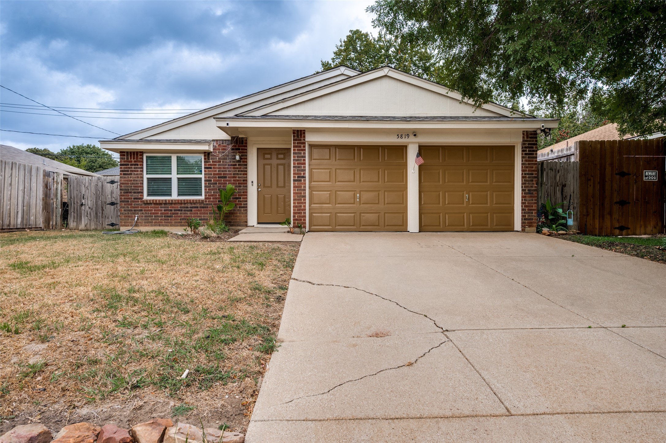 5819 Santa Fe Drive — photo