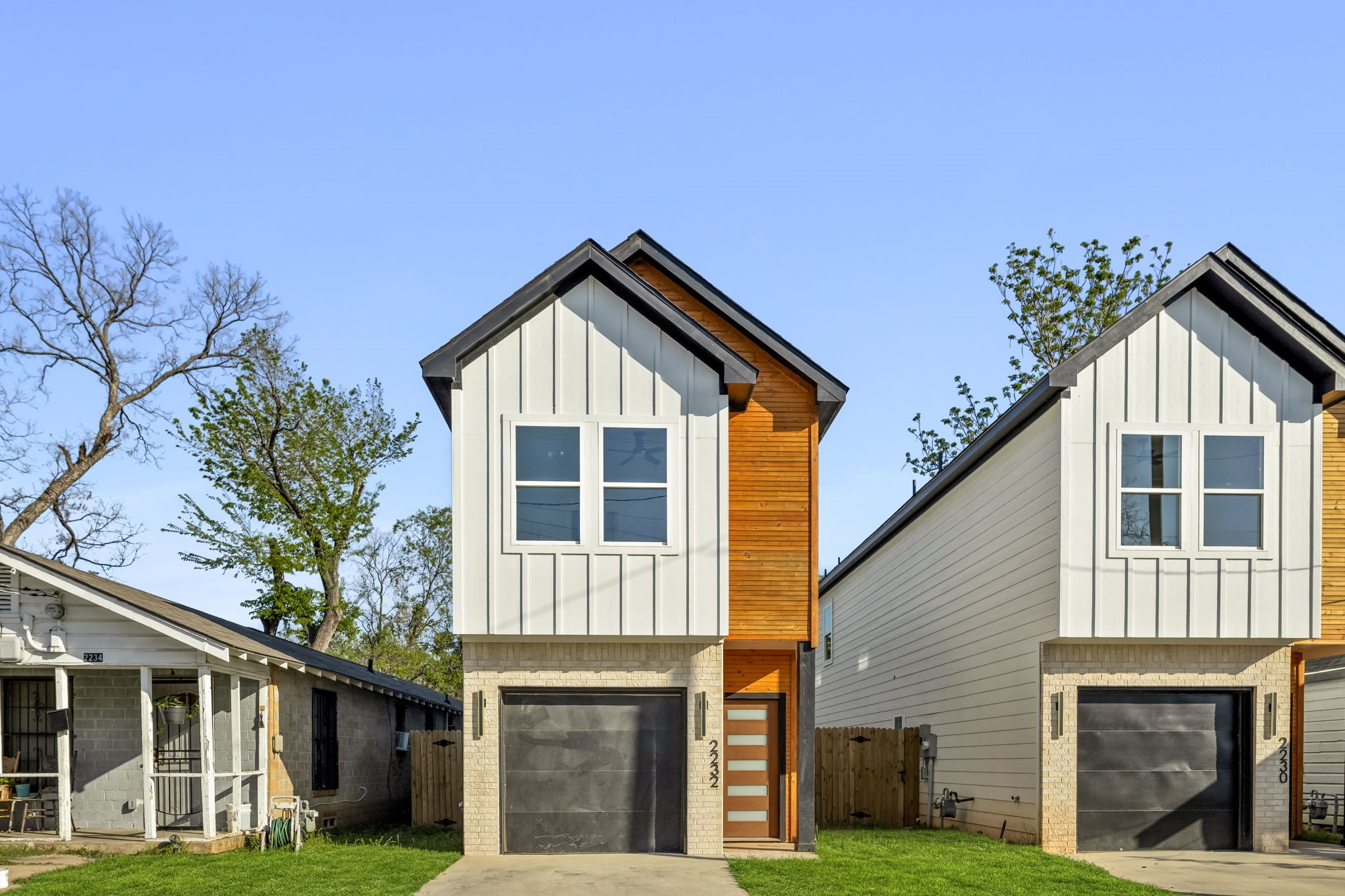 2230 Hooper Street — photo